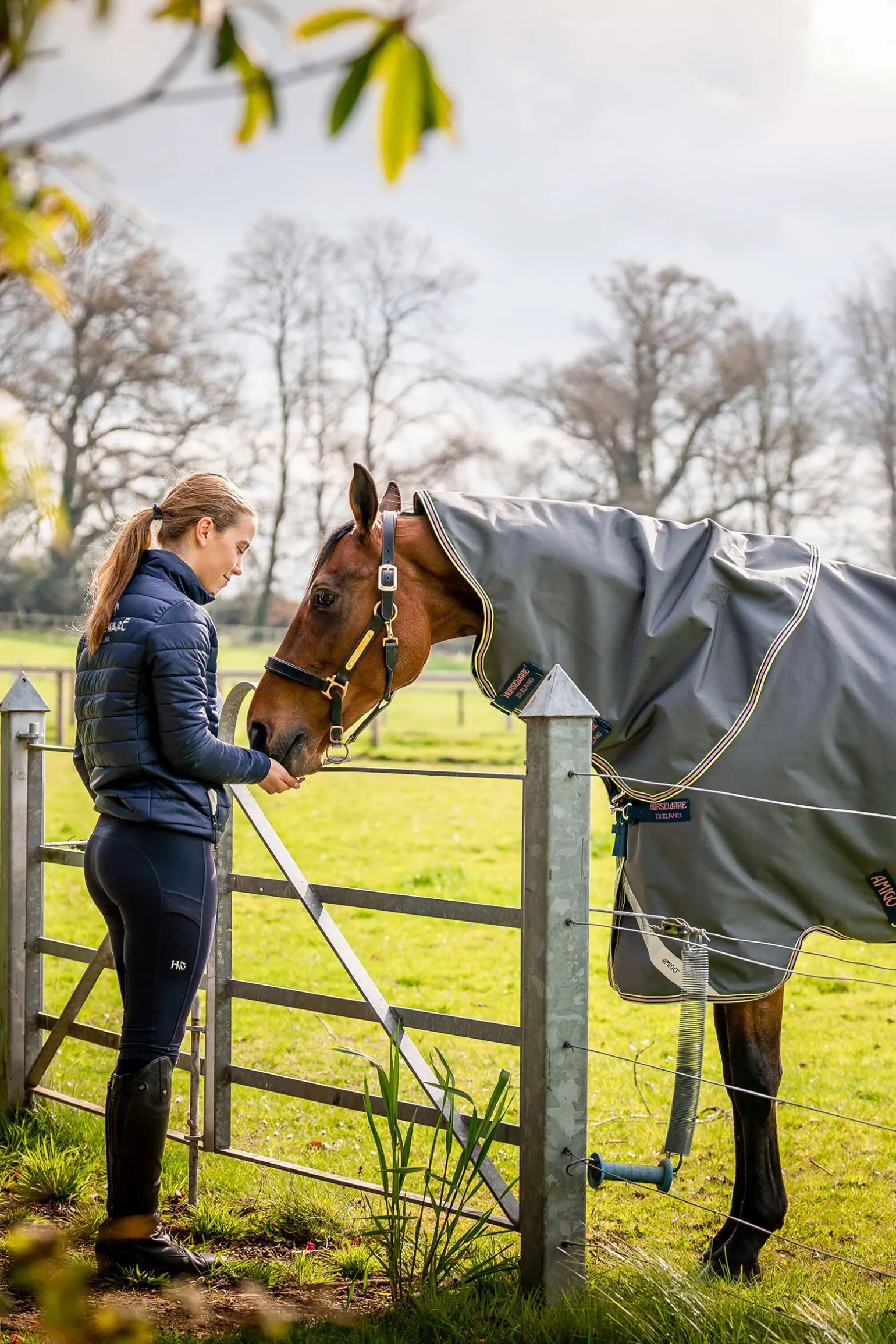 Horseware Amigo Bravo 12 Plus utedekken med avtakbar hals, 0g