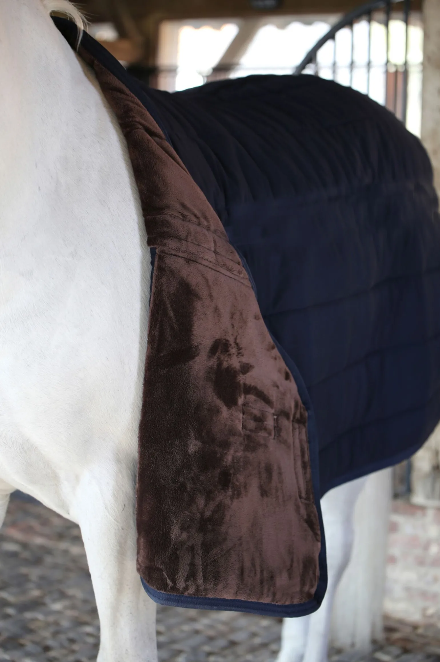 Kentucky Horsewear Skin Friendly underdekken, marineblå, 150 gram